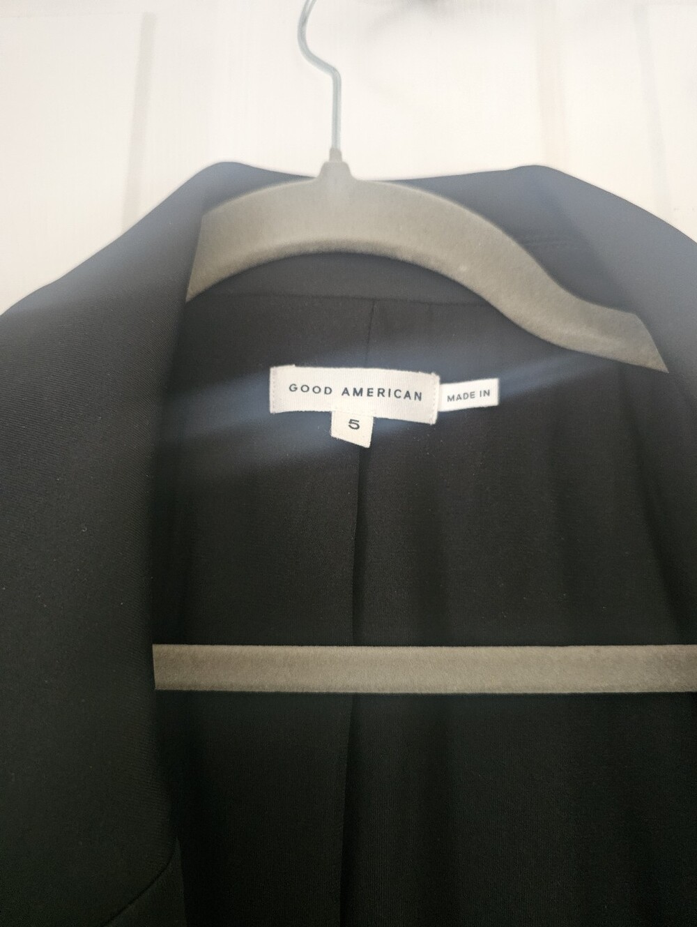 Good American Black Notch-Lapel Single-Button Blazer - Picture 4 of 5